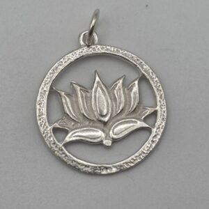 Colgante flor de loto