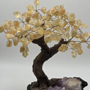 Árbol de Brasil artesanal con piedra