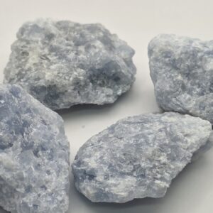 Piedra Calcita Azul en bruto