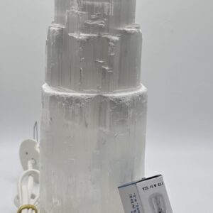 Selenita natural forma de Torre con luz